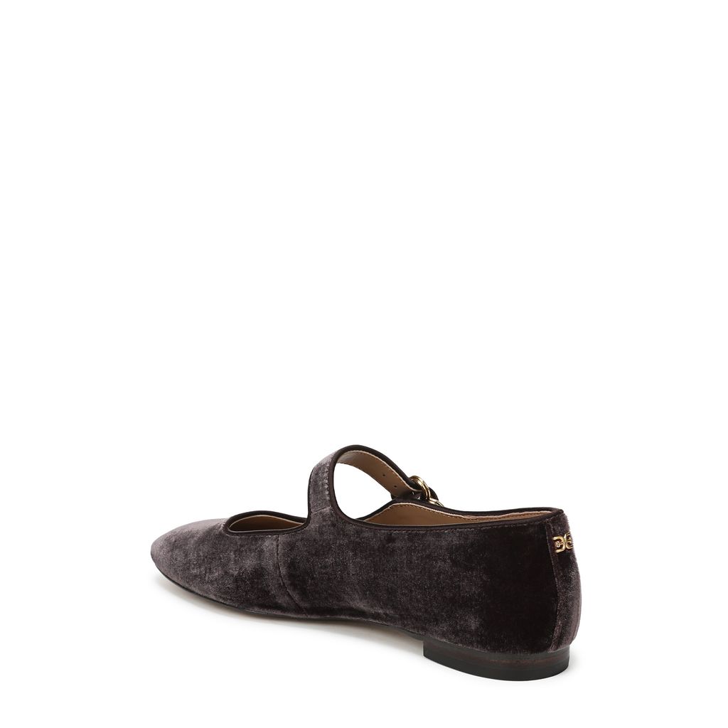 Michaela Mary Jane Flat