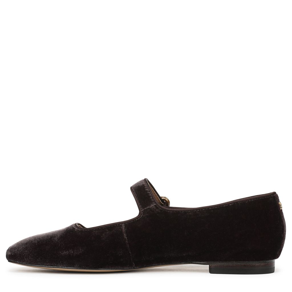 Michaela Mary Jane Flat