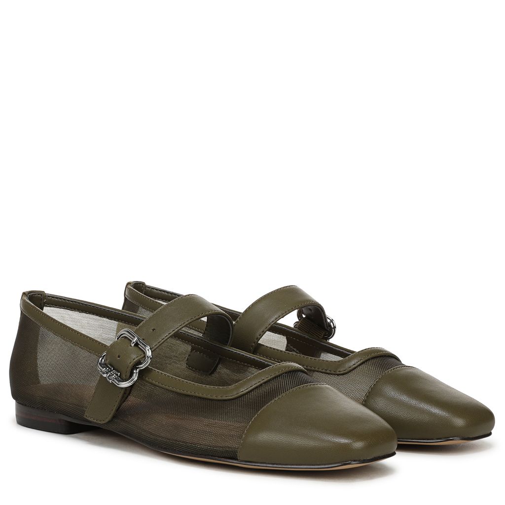 Miranda Mary Jane Flat