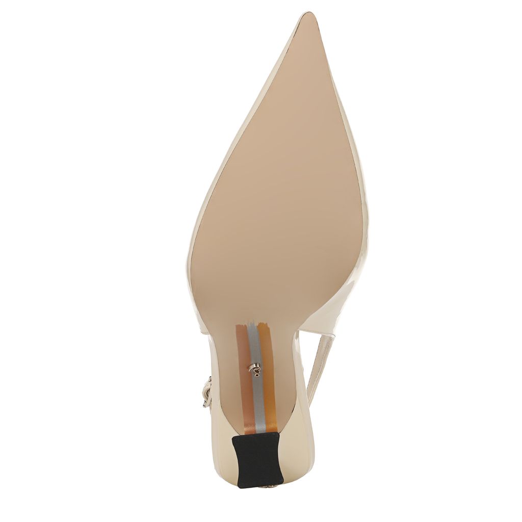 حذاء أوديت بكعب عالي مفتوح من الخلف