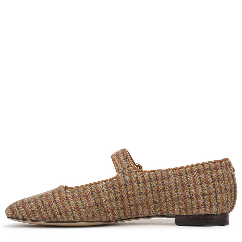 Michaela Mary Jane Flat