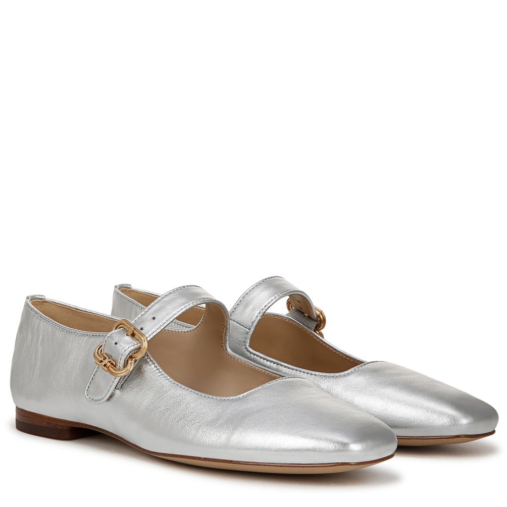 Michaela Mary Jane Flat