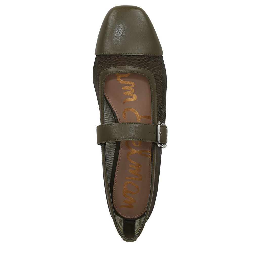 Miranda Mary Jane Flat