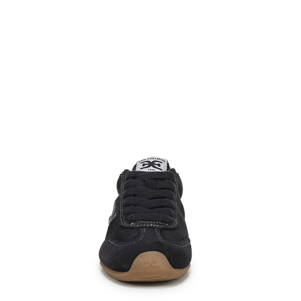 حذاء رياضي إيزيلا