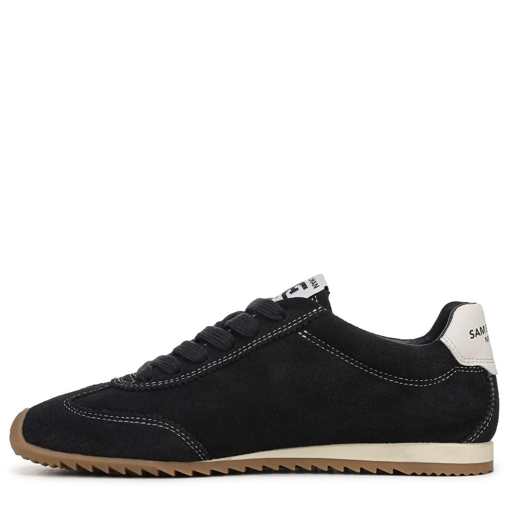 حذاء رياضي إيزيلا