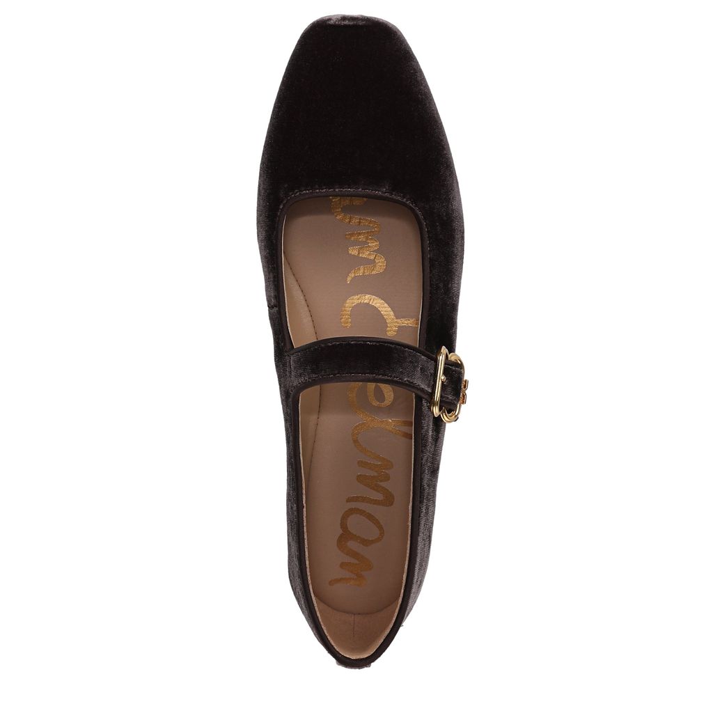 Michaela Mary Jane Flat