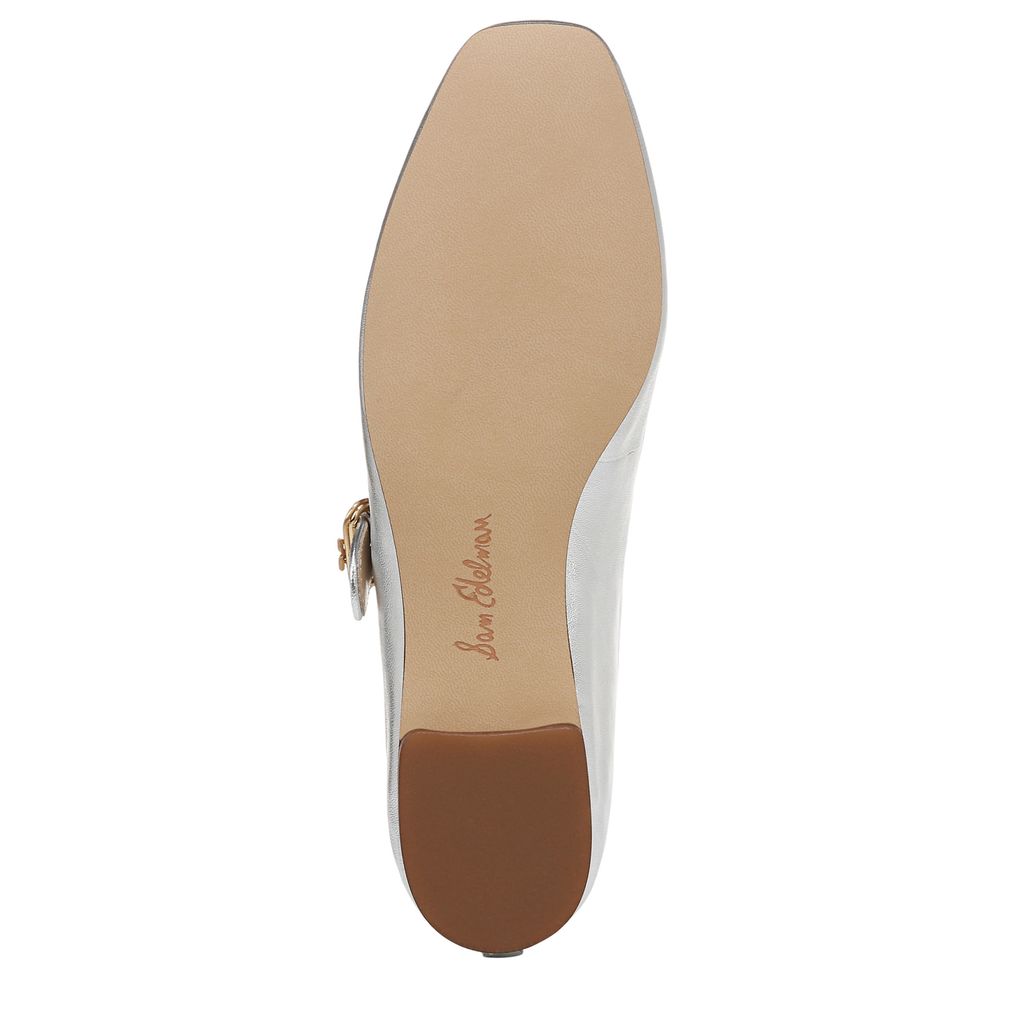 Michaela Mary Jane Flat