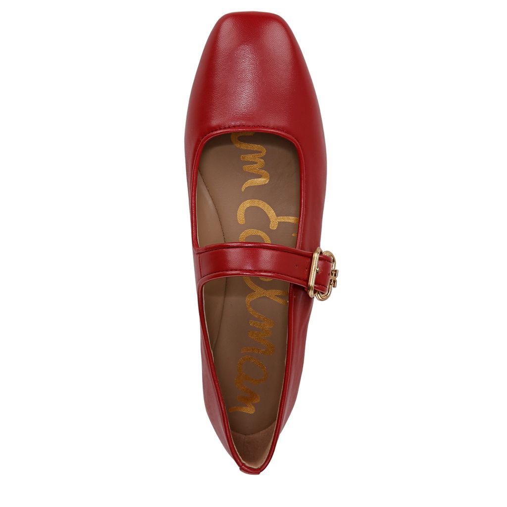 Michaela Mary Jane Flat