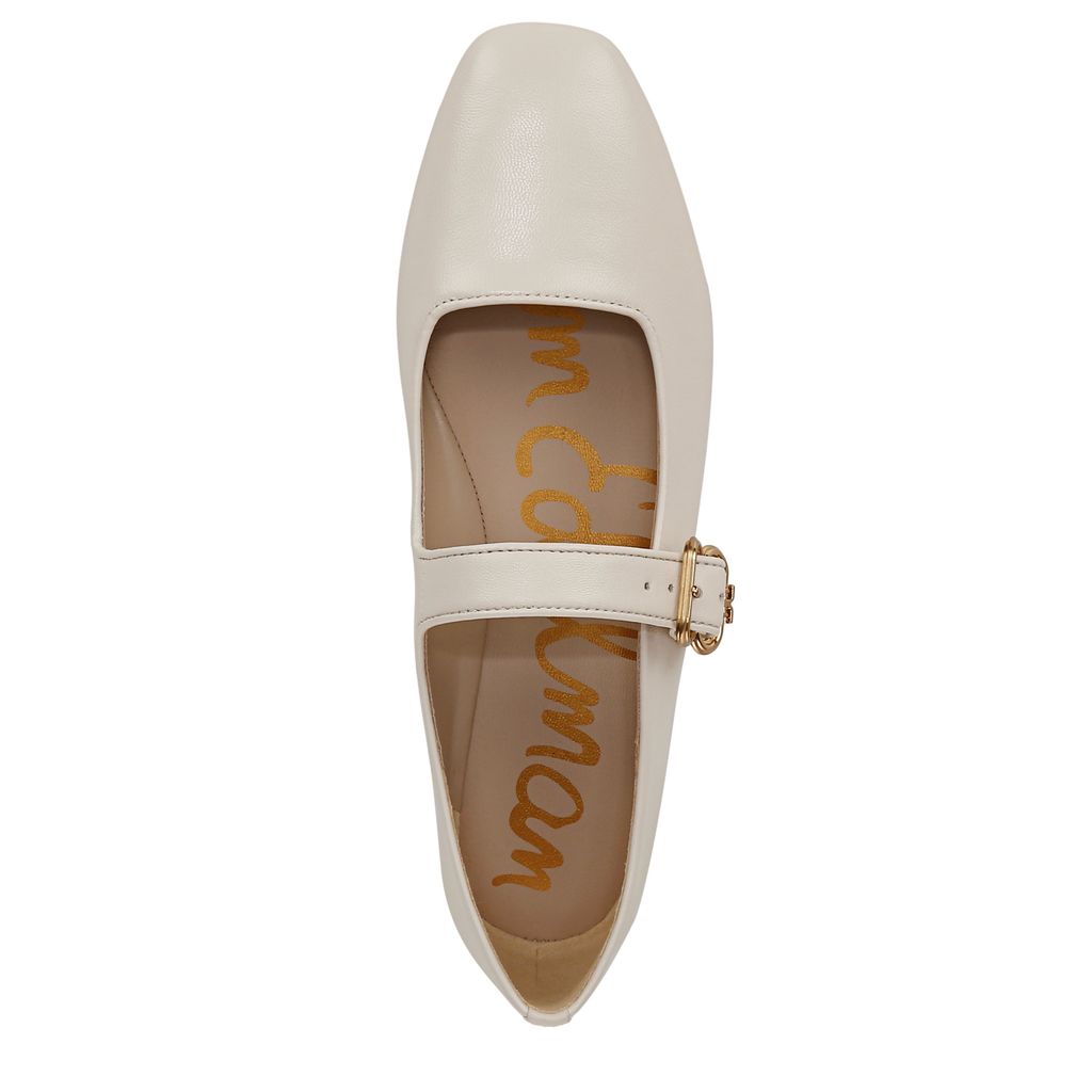 Michaela Mary Jane Flat