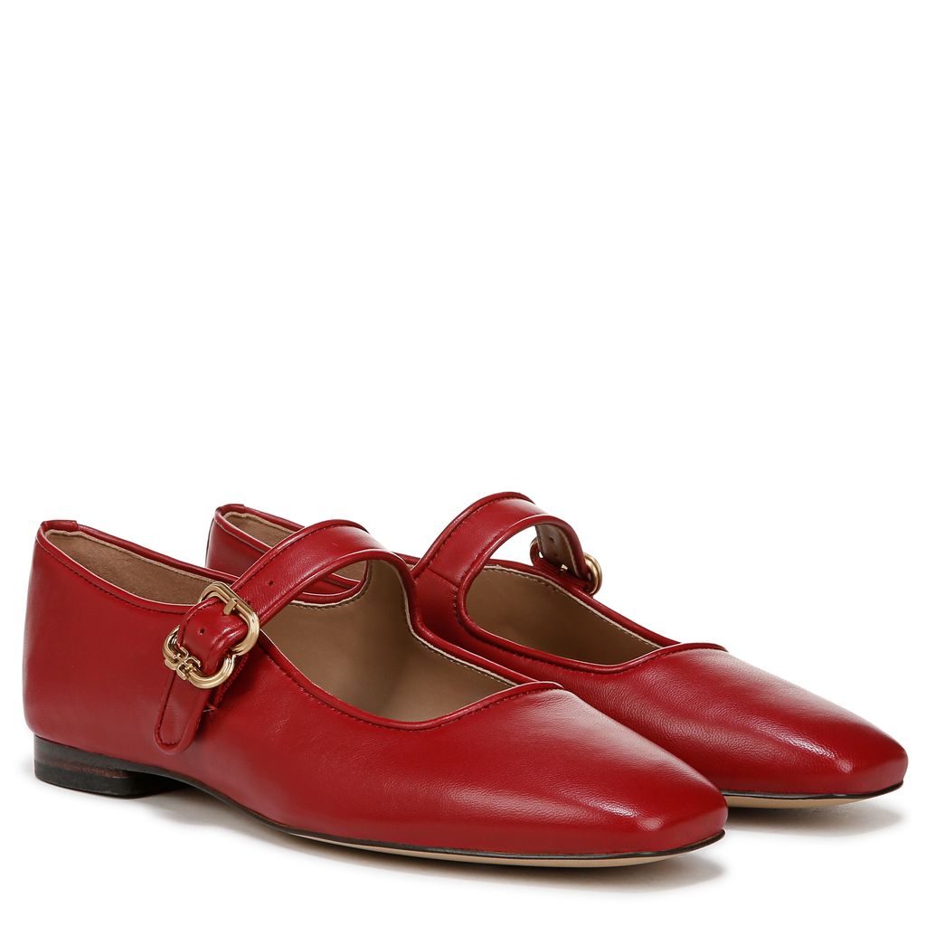 Michaela Mary Jane Flat